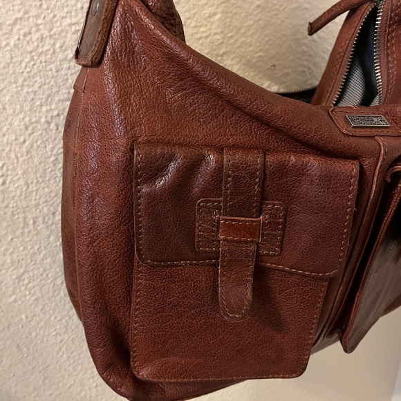 Spikes & Sparrow Leather Crossbody Bag - Picture 2 of 13